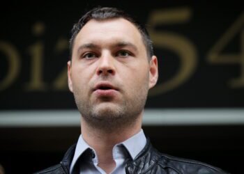 Kozmična enigma prevratnikov iz Levice