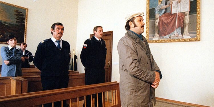 Metod Trobec bi bil v SDS, če …