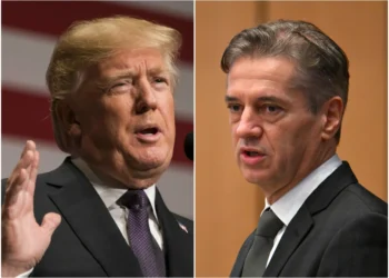 Gostilna pri Donaldu vžge naše desničarje. A kruta realnost prihaja. Golob gre po drugi mandat, Janez pa nima puške za 6000 slepih nabojev!