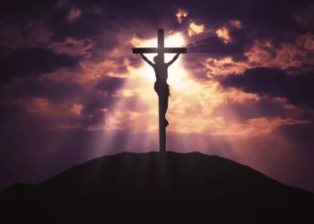 Umazane skrivnosti iz hiške in križanje na Veliki petek