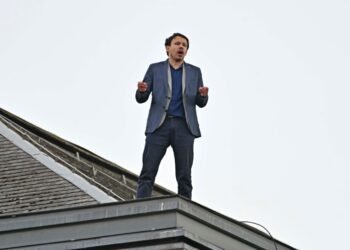 Rad bi letel s teboj