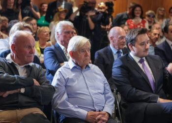 V Ribnici je bil oder nared za škandal. Desnica medtem koraka proti Gregorčičevi