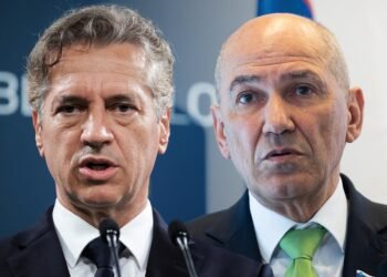 Remont države. Vojna, Slovenci prihajamo!