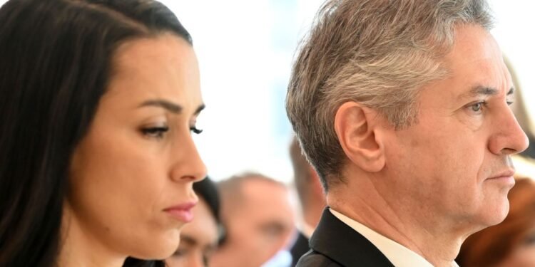 Svet je lep, če ti ga Miha Piškur nariše.