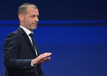 Šah za odrasle. Reševanje kraljice Zorana. Vojak Robi in Sicilijanska obramba Čeferinov.