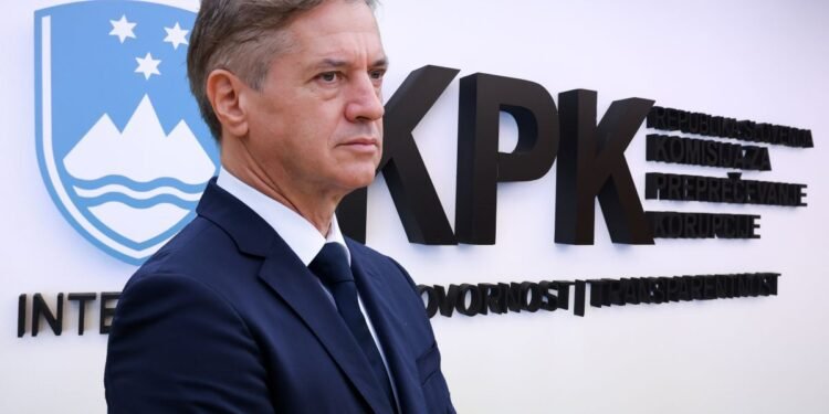 Golobov epilog: KPK kršitev, kužki v paniki branijo, realnost pa brutalno: Z ekipo Sanjska vlada in Kmetija ne greš v drugi mandat!